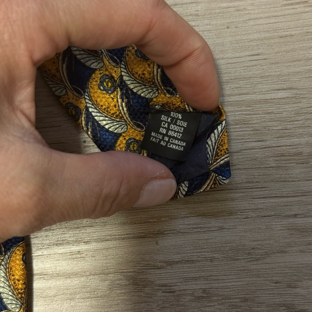 Dior Gold and Navy Geometric Silk Tie - Picture 6 of 6